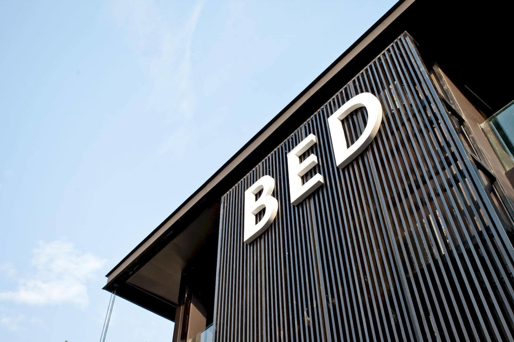 Отель Bed Phrasingh-Adults Only Чиангмай Экстерьер фото