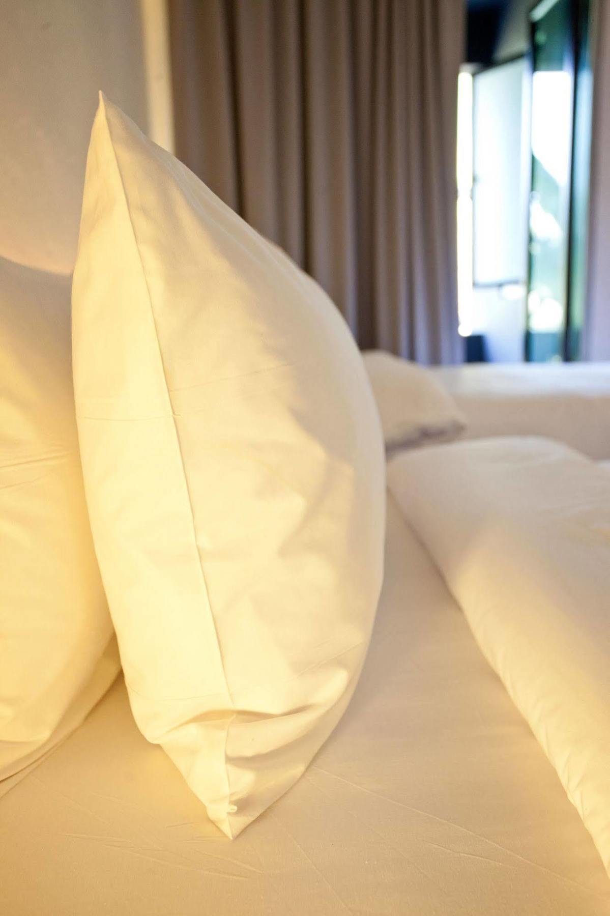 Отель Bed Phrasingh-Adults Only Чиангмай Экстерьер фото